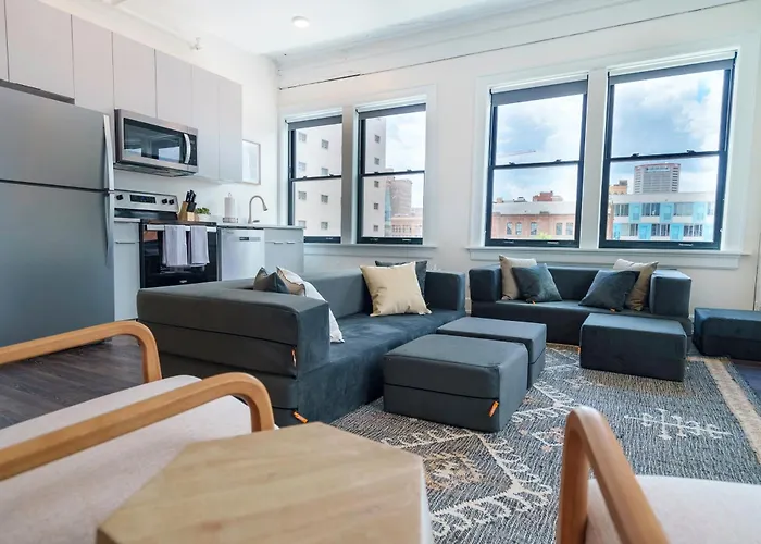Aparthotel The Standard Downtown 3*
