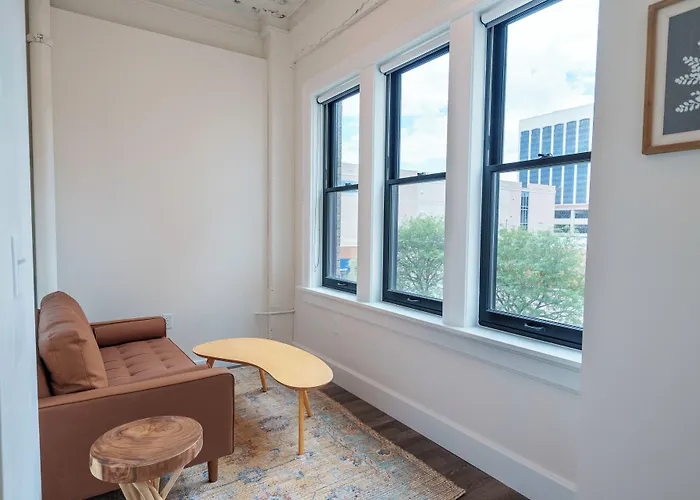 The Standard Downtown 3* Columbus